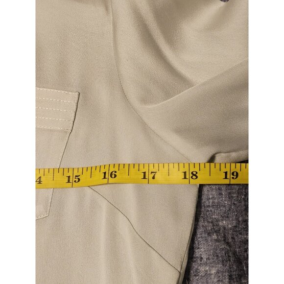 Women The Limited Ivory Button Down Blouse Business Casual VNeck Work shirt sz S - Picture 10 of 11